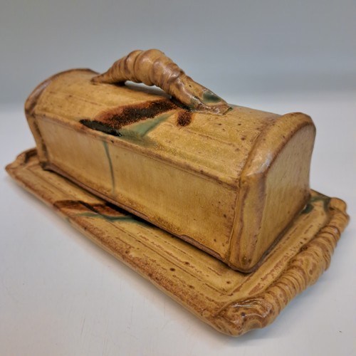 Click to view detail for #241139 Butter Dish $24
